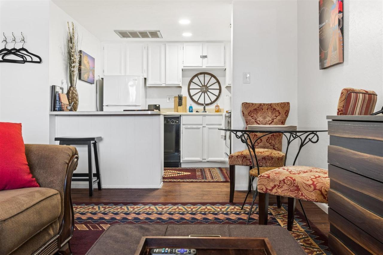 Nightlife & Shop Old Town - Unit Apartamento *
